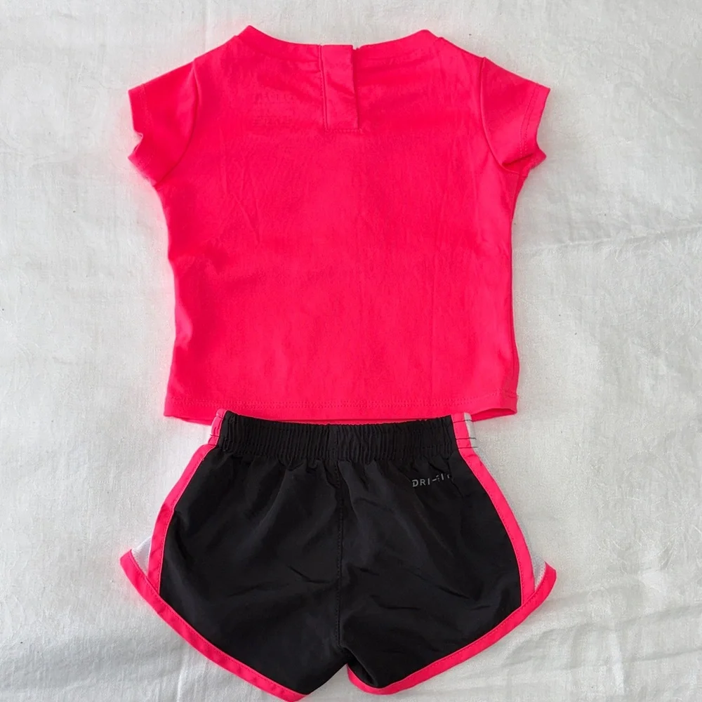 Nike Bright Pink and Black Infant Set - Picture 5 of 8